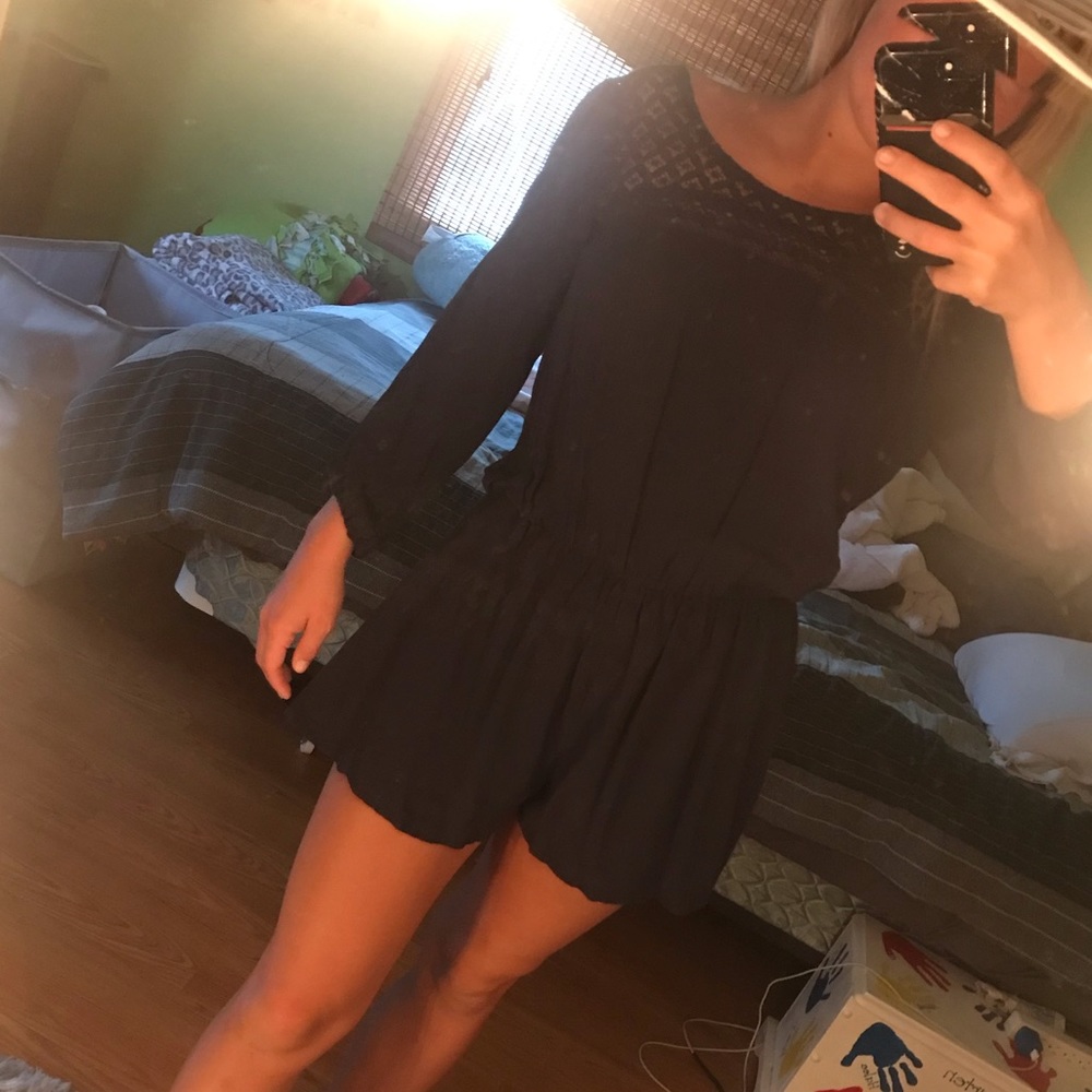 Forever21 Navy Blue Long sleeve Romper
